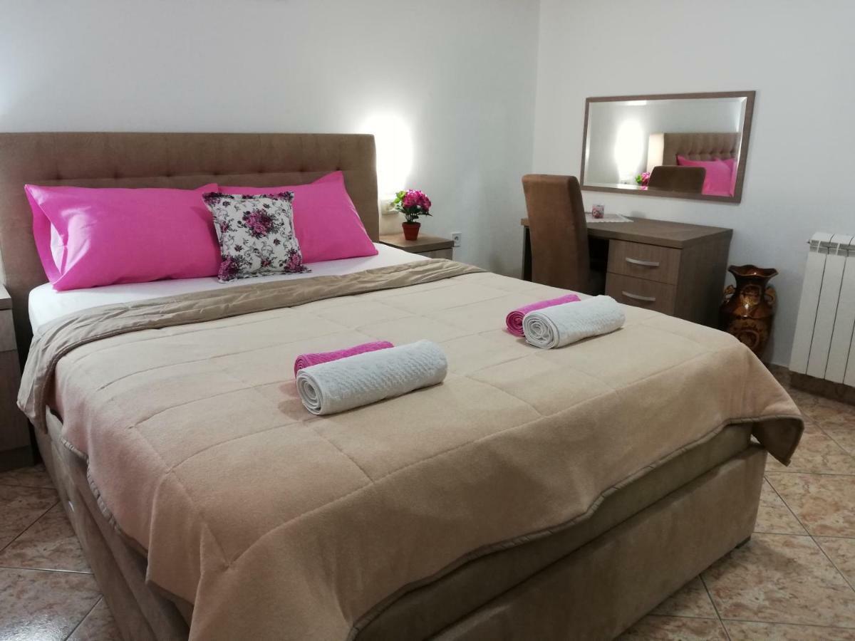 Apartments Familia Budva Kültér fotó