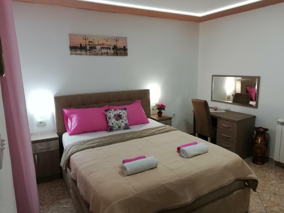 Apartments Familia Budva Kültér fotó